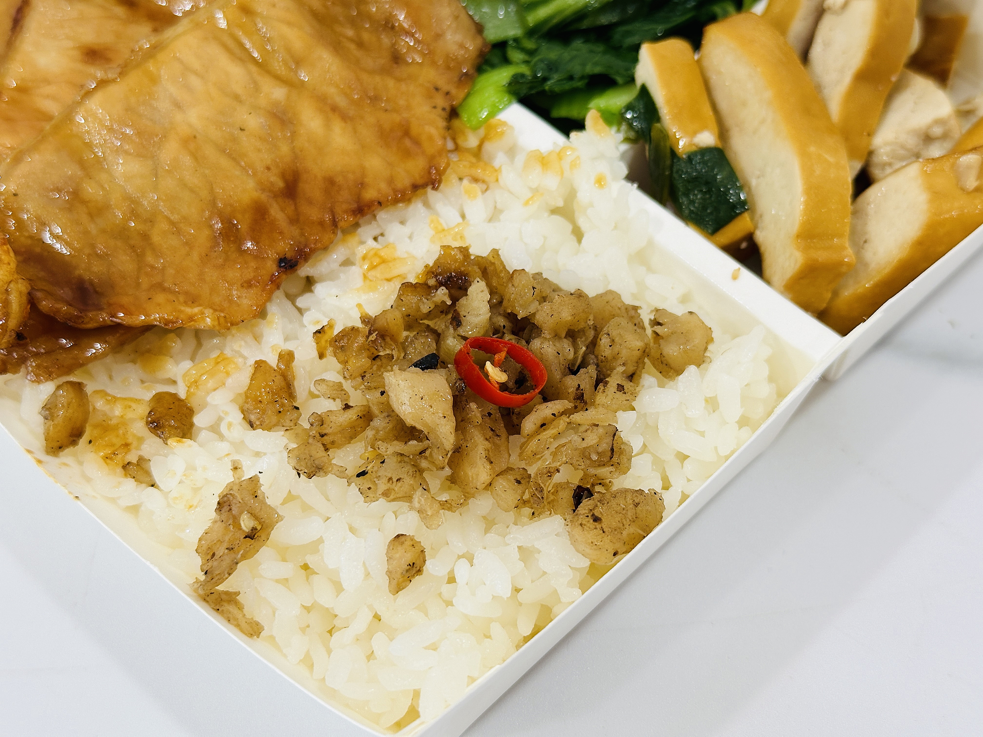 【周師傅燒肉飯 龍岡店】桃園平鎮超美味便當店！桃園平價美食推