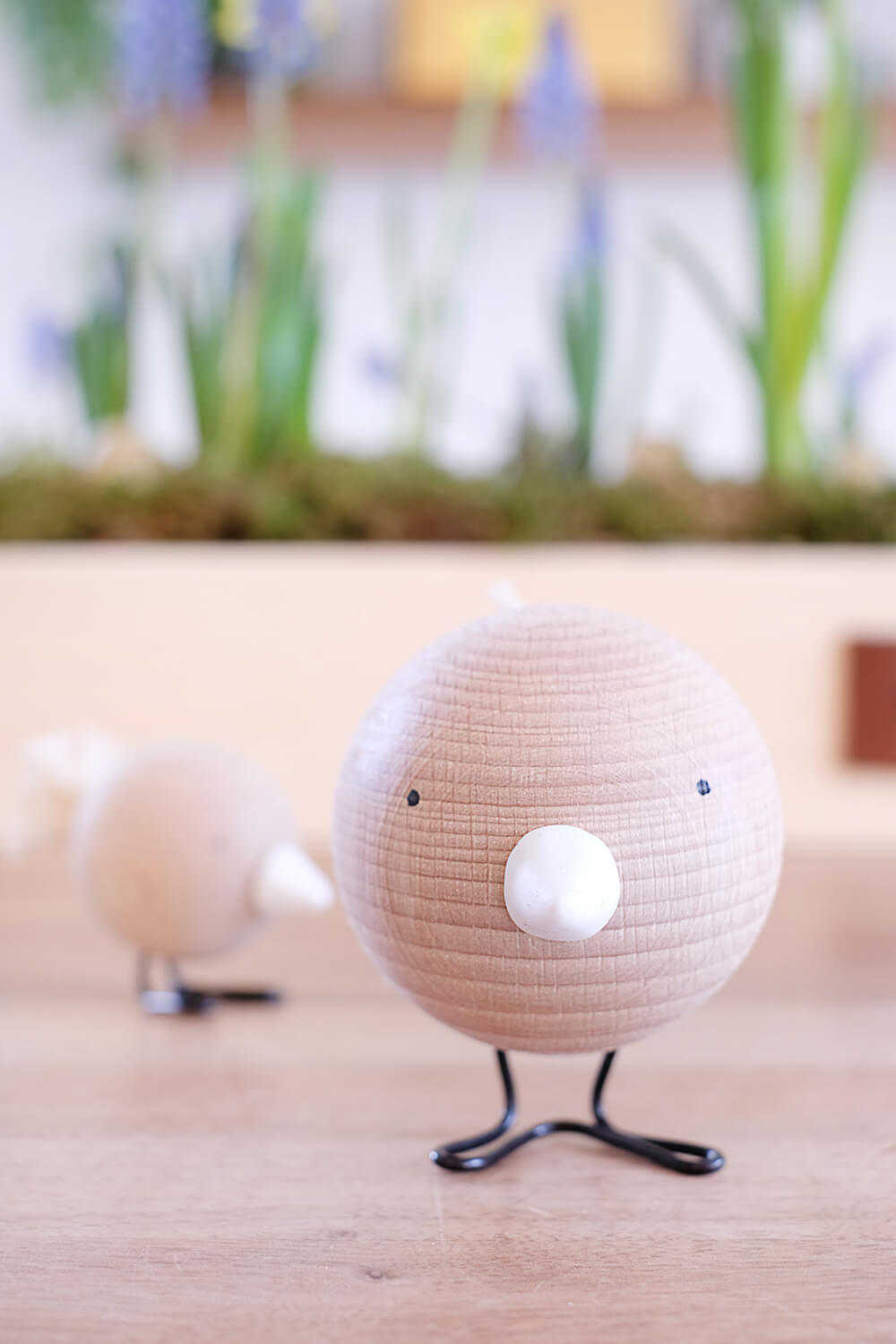 DIY Challenge - Geschenkideen - Frühlingsdeko mit Vögeln aus Holzkugeln - Gingered Things