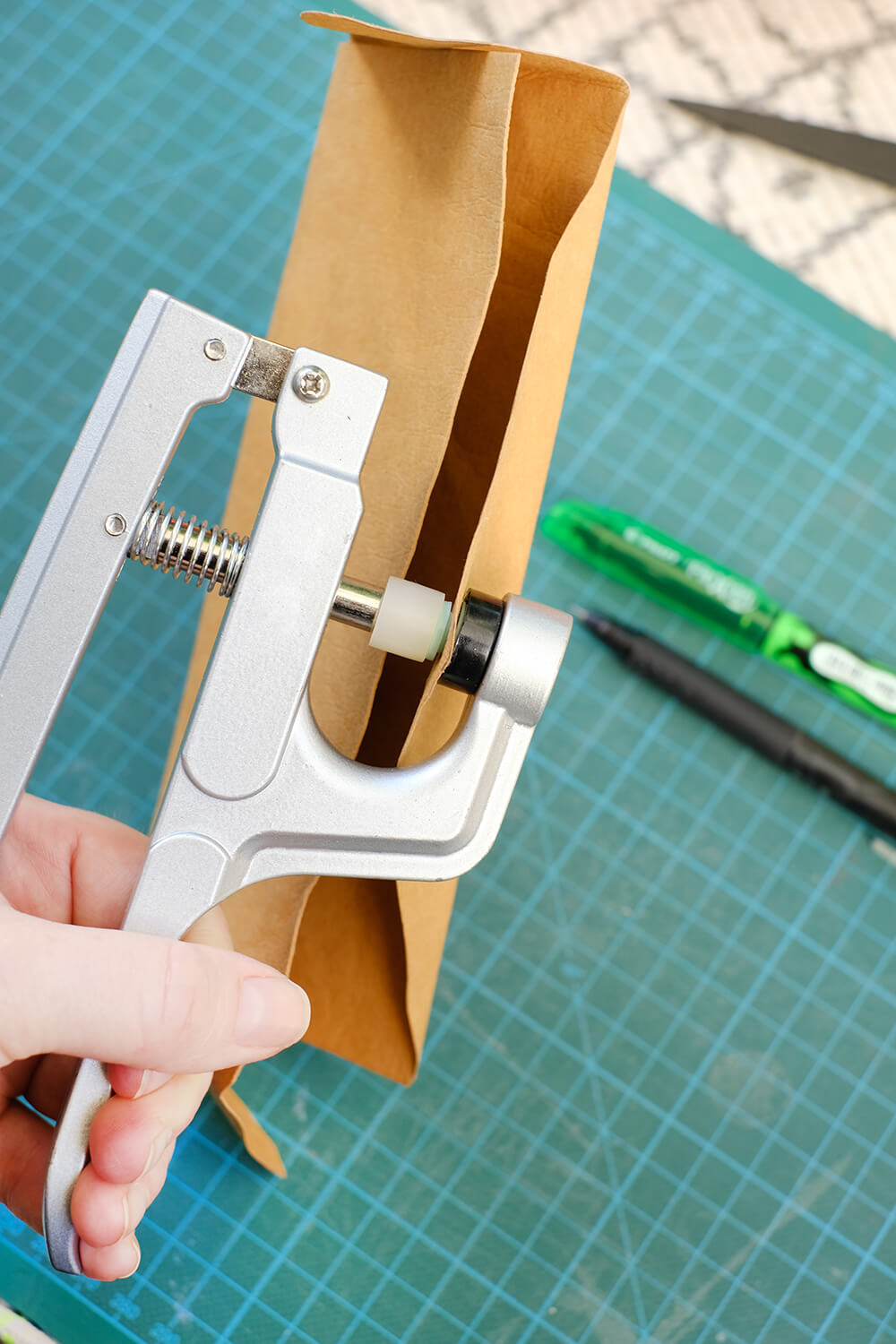 DIY Mäppchen / Etui für Stifte aus Nähpappe mit FriXion - Gingered Things
