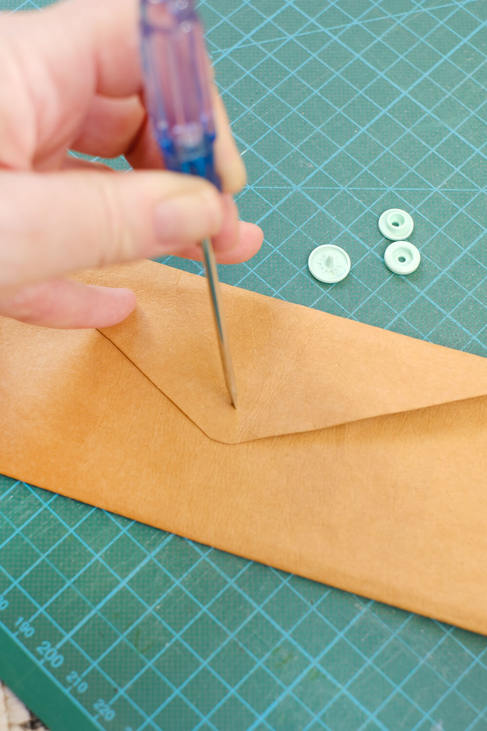 DIY Mäppchen / Etui für Stifte aus Nähpappe mit FriXion - Gingered Things