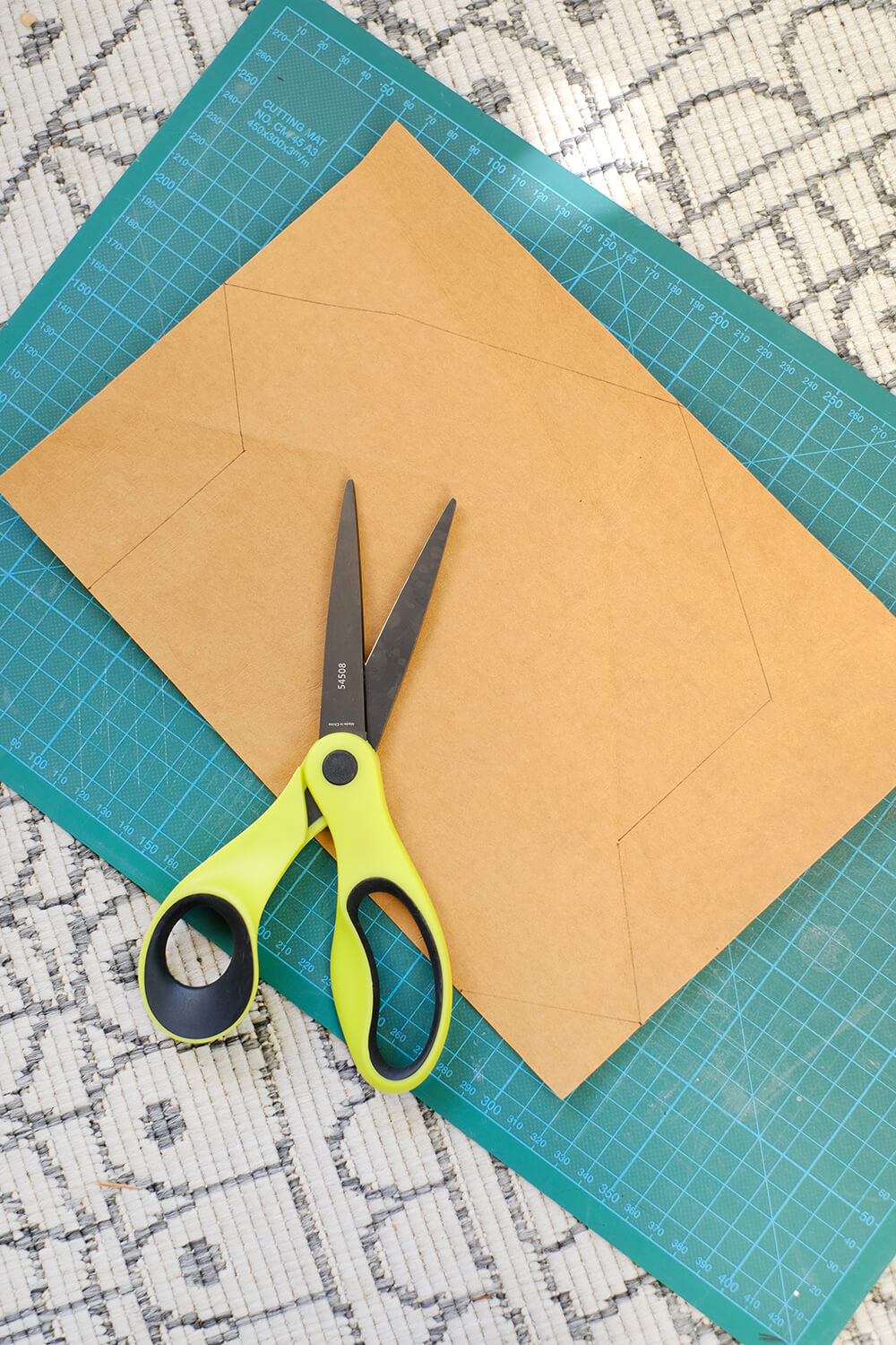 DIY Mäppchen / Etui für Stifte aus Nähpappe mit FriXion - Gingered Things