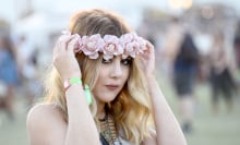 17 flower crown alternatives for a fresh statement