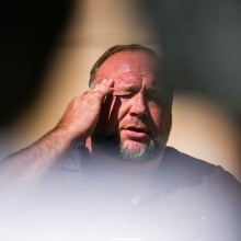 alex jones rubbing his temples