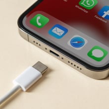 iPhone USB