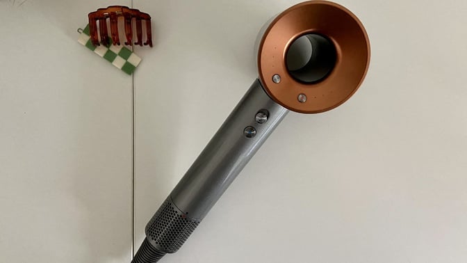 dyson supersonic hair dryer with hair clips