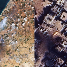 A split screen shows a two satellite images of Gaza - one from afar, where you can see the Strip's border with Israel (left), and one on the right, zoomed in on an area full of destroyed buildings (right)