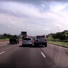 Road-raging driver gets a healthy dose of instant karma