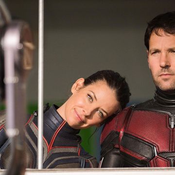 evangeline lilly and paul rudd on the set of ant man and the wasp