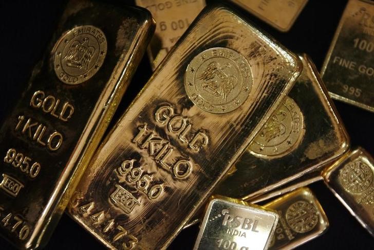 © Reuters. Futures Emas lebih tinggi dalam dagangan Eropah