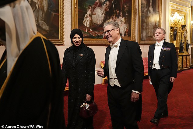 Prime Minister Sir Keir Starmer in conversation with Qatar's Minister for Education and Higher Education, Ms Lolwah bint Rashid Al-Khater