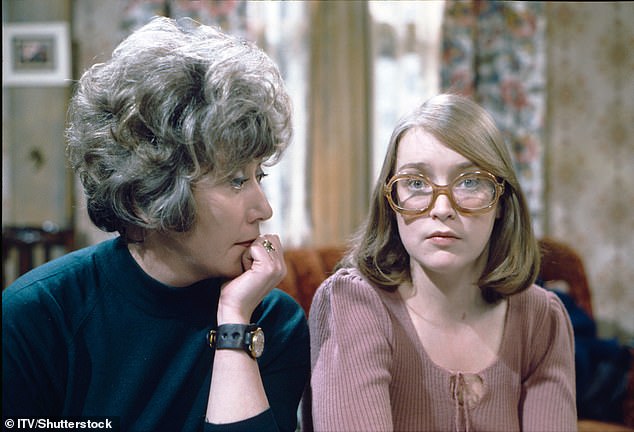 Blanche and Deirdre Hunt on Coronation Street in 1975