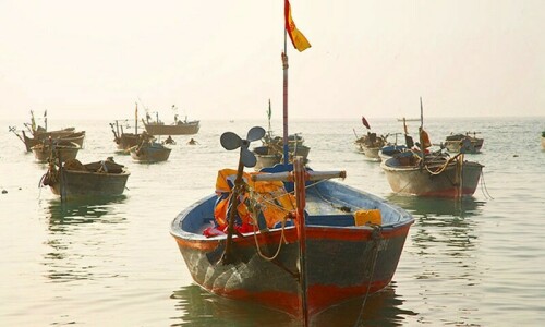 PM agrees to seek India’s help to trace 14 boat capsize victims: MNA
