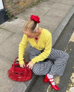 out in my chef trousers 👩‍🍳♥️ | Instagram Vintage Slacks Outfit, Colorful Dinner Outfit, Eclectic Business Casual Outfits, Fun Fashion Outfits, Power Clashing Outfits, Fun Outfits For Women Funky, Quirky Office Outfits, Colourful Work Outfits Women, Colourful Office Outfits