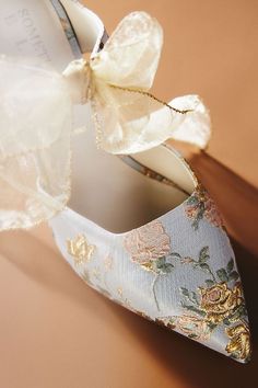 Something Bleu Elvie Mules Floral Heels, Shoe Inspo, Wedding Heels, Pretty Shoes, Blue Wedding, White Shoes, Look Cool, Wedding Things, Bridal Shoes