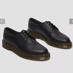 Dr. Martens Vegan 1461 Felix Oxford Shoes Size 10 Us L/ 9 Us M/ 42 Eu New Condition Black Oxford Shoes, Shoes Dr Martens, Black Oxfords, Dr Martens Black, Dr Martens Shoes, Martens Shoes, Shoes Color, Lace Up Shoes, Derby