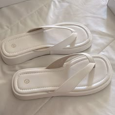 Super Cute Sandals I Bought Them Online Size 7.5 But They Run Smaller I Would Said They Are 6.5 They Are New Cheap White Platform Slippers For Women, Cheap White Platform Slippers, Cheap White Round Toe Espadrilles, White Beach Shoes Women, Pretty Sandals That Cover Toes, Cute White Heels Sandals, Cheap Blue Flat Slides, White Shoes Sandal, Cheap Blue Slides For Spring