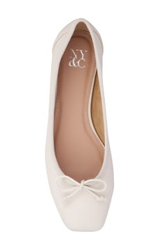 A pair-with-everything leather ballet flat looks totally on-point for the season thanks to a trend-savvy square toe. Synthetic upper and lining/rubber sole Imported Ballet Flats For Women, Ballet Flat Aesthetic Outfit, Pointy Ballet Flats, White Bow Flats, Women’s Flats, Cute Flats Shoes For Women, Basic Shoes For Women, White Flats Outfit, Channel Flats