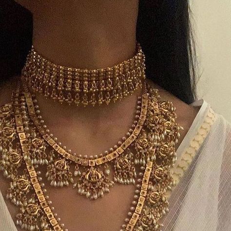 Desi Jewellery, Desi Jewelry, Indian Accessories, Desi Aesthetics, Antique Gold Jewelry Indian, Indian Bridal Jewelry Sets, Fancy Jewelry Necklace, Modern Gold Jewelry, Asian Jewelry