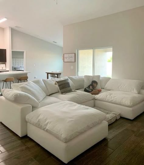 Massive Couch Living Room, Square Couch Living Rooms, Living Room With Cloud Couch, Town House Interior Living Room, Home Making Ideas, Low Sectional Sofa, Big Couches Living Room Cozy, Fluffy Couch Living Room, Commix Sectional