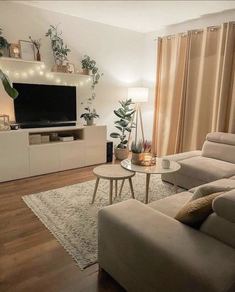 Hiasan Dalaman Rumah, Apartment Living Room Design, Small Living Room Decor, Small Apartment Living, Home Design Living Room, Apartment Decor Inspiration, Decor Home Living Room, Apartment Inspiration, Living Room Decor Apartment