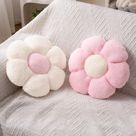 PRICES MAY VARY. Cute Design: In the shape of a daisy flower, this flower floor pillow is realistically shaped and colorful, and will not fade or deform; has a zipper closure Soft and Comfortable: The flower pillow surface is made of plush, filled with fluffy PP cotton; soft and warm to the touch; these flower plush pillows are excellent for girls bedroom decor Color and Size: This is a 2 pieces flower decorative pillow set; you can get 1 white and 1 pink 15inch flower throw pillow at the same t Throw Pillow Cute, Preppy Bedroom Pillows, Pink Decorative Pillows On Bed, Cute Preppy Throw Pillows, Cute Aesthetic Home Decor, Room Decor Bedroom Pink And White, Aesthetic Pink Pillows, Cute Room Lamps, Girly Aesthetic Room Decor