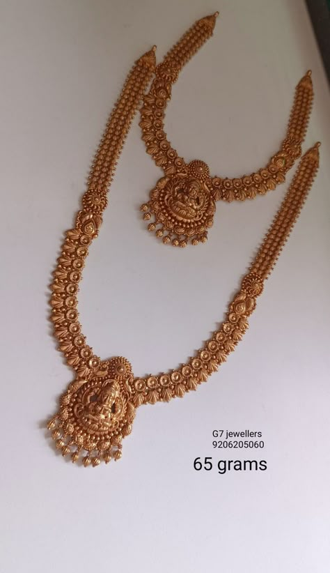 Haara nacklac Temple Jewelry Necklace Gold, Gold Necklace Set With Grams, Hara Designs Gold, Long Chains Indian Gold Traditional, Necklace And Haram Set Gold, Aaram Design Gold, Gold Jewels Design Haram, Gold Haram Designs Indian Latest, Latest Gold Set Designs