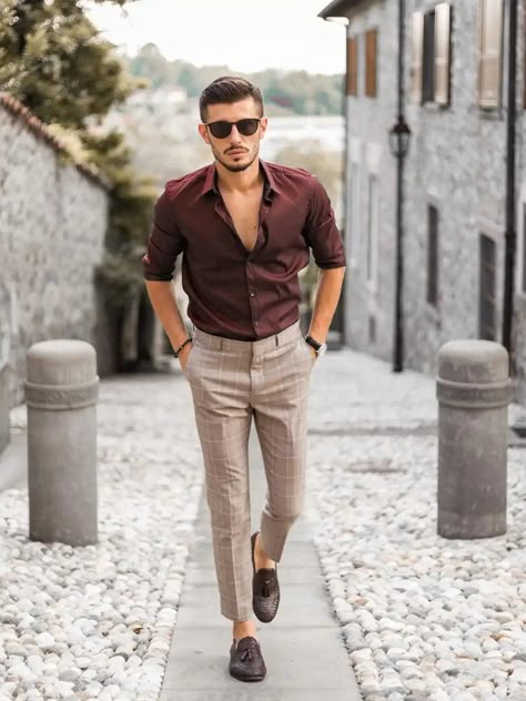 Maroon Shirt Outfit, Formal Dresses For Men, Men With Street Style, Mens Business Casual, Mens Business Casual Outfits, Mens Smart Casual Outfits, Shirt Outfit Men, Burgundy Background, Formal Men