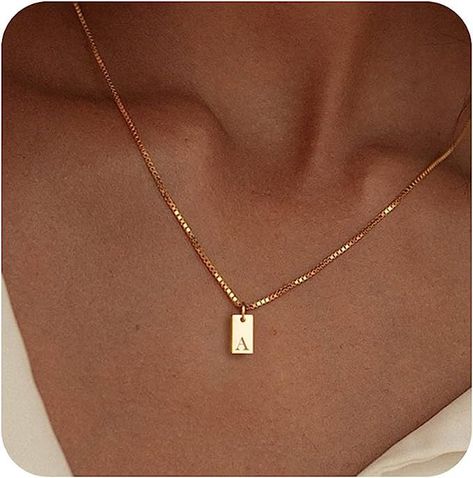 Amazon Accessories, Gold Bar Pendant, قلادات متدلية, Cute Necklaces, Flowers Coffee, Alfabet Letters, Initial Necklaces, Mens Jewelry Necklace, Letter Pendant Necklace