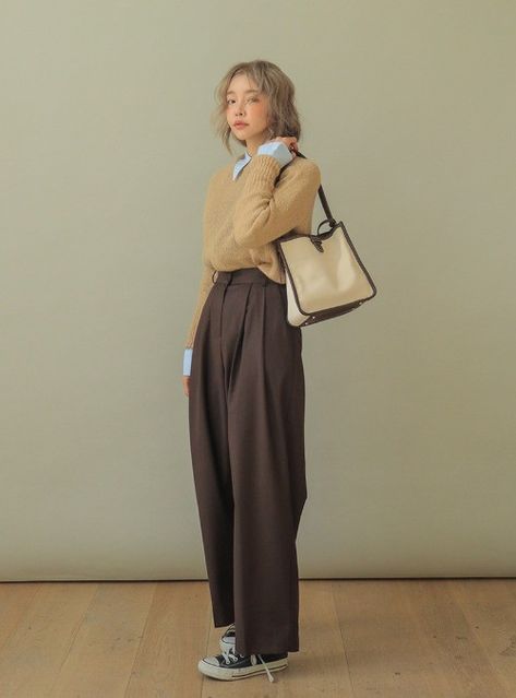 Slacks Outfit Casual Street Styles, Slacks Outfit Casual, Stylenanda Fashion, Slacks Outfit, Korean Pants, Raglan Sleeve Sweater, Turtleneck T Shirt, Loose Fit Shirts, Styles P