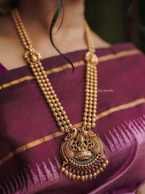 Wedding Jewelry Sets Bridal Jewellery, Temple Jewelry Necklace, Bridal Necklace Designs, Gold Jewels Design, Neck Pieces Jewelry, Antique Necklaces Design, New Gold Jewellery Designs, Indian Bridal Jewelry Sets, Fancy Jewelry Necklace