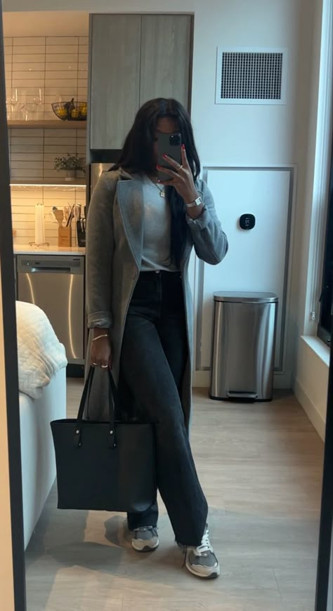 Cute Outfits For Business Casual, Fall Outfit For Work Offices, Fall Outfits Formal Classy, Business Major College Outfits, Fall Work Outfit Black Women, Fall Outfits 2024 Elegant, Business Casual Outfits With Sweaters, Brown Top Office Outfit, Casual And Professional Outfits