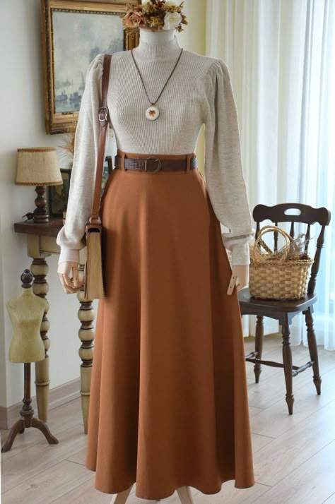 Victorian Inspired Outfits, Banquet Outfits For Women, 40s Dresses Vintage, Κούρεμα Bob, Stile Casual Chic, Long Skirt Outfits, Fishtail Braid, Outfit Trends, Modest Fashion Outfits