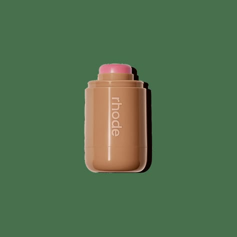 pocket blush piggy Rhode Skin, Fall Lips, Sleepy Girl, Skin Essentials, Cream Blush, Aperol Spritz, Dry Lips, Beauty Product, Christmas 2024