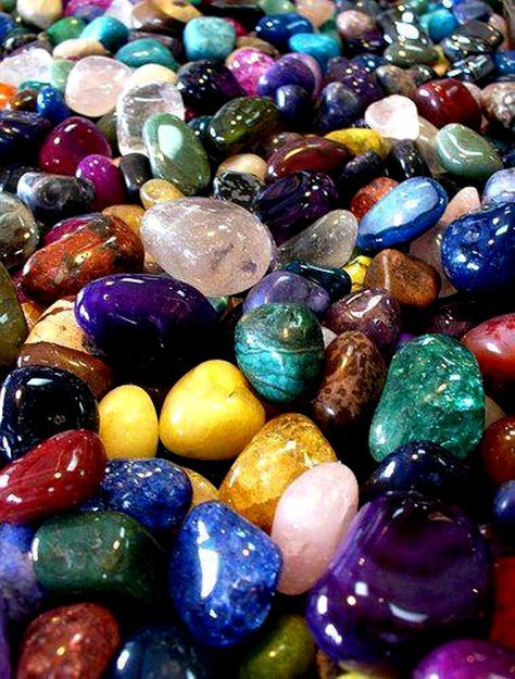 beauty stone Pretty Rocks, Love Rocks, Beautiful Stones, Rocks Crystals, Beautiful Rocks, Gemstones And Crystals, Gems And Crystals, Gems Crystals, Gemstones Crystals