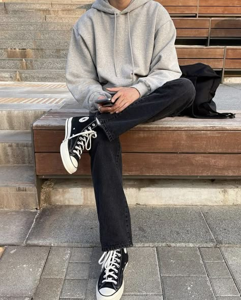 Converse Fits, Better Than The Movies, Trendy Boy Outfits, Aesthetic Outfits Men, Street Style Outfits Men, Mens Casual Dress Outfits, Men Stylish Dress, Neue Outfits, Outfits With Converse