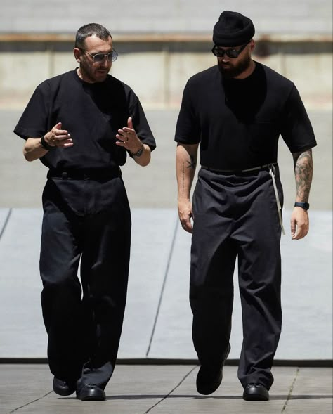 Spiritual Fashion, Black Outfit Men, Herren Style, Men Street Fashion, Street Style Outfits Men, Guys Clothing Styles, Mens Outfit Inspiration, Mens Fashion Streetwear, Looks Street Style