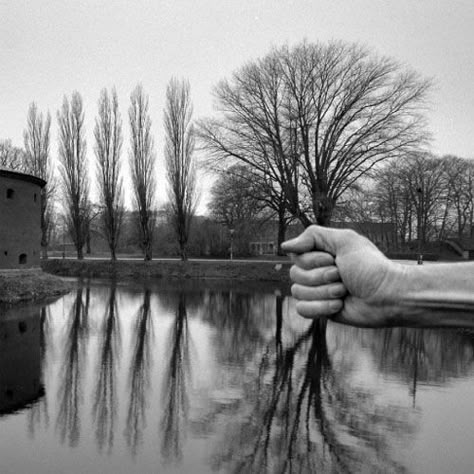 Photo Illusion, Optical Illusion Photos, Forced Perspective Photography, Perspective Pictures, Illusion Photography, Illusion Photos, Forced Perspective, Visual Illusion, Perspective Photography