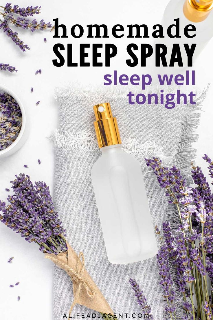 Pillow Spray Essential Oils Diy, Lavender Essential Oil Blends, Diy Pillow Spray, Bedroom Workouts, Deep Sleep Essential Oils, Lavender Sleep Spray, Diy Selfcare, Lavender Room Spray, Lavender Pillow Spray