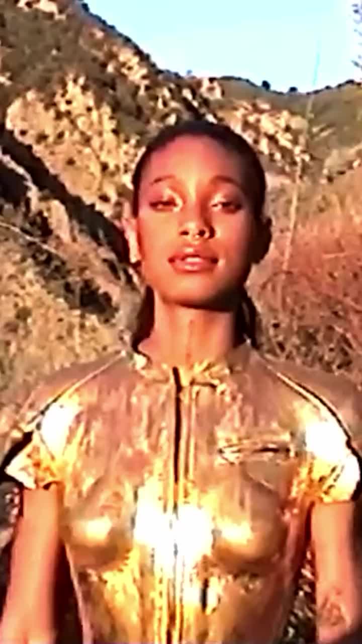 Go behind the scenes of Willow Smith’s cover shoot for Dazed’s autumn 2024 #TheImpossibleIssue, shot by Lea Colombo and styled by Dazed’s fashion director Imruh Asha  💫