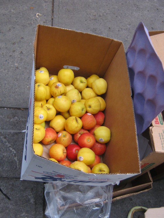 Box of apples