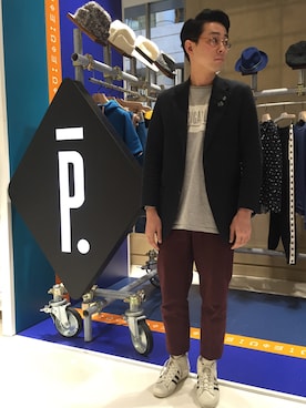 「PIGALLE(ピガール)のアイテム」を使った、吉岡 レオさん(メンズ・175cm)の冬コーディネート