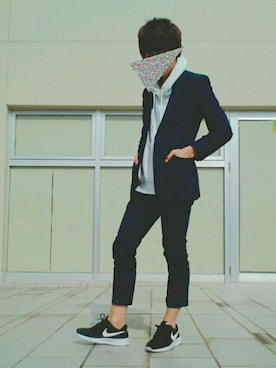 「SPINNS(スピンズ)のアイテム(パーカー)」を使った、Kouyaさん(メンズ・176cm)の秋コーディネート