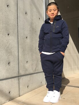 「NIKE(ナイキ)のアイテム(パーカー)」を使った、平地大樹 aka ひらっちさん(メンズ・176cm)の冬コーディネート