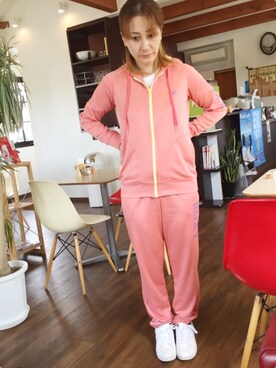 「ROXY(ロキシー)のアイテム(その他)」を使った、ひろちゃん&にいなさん(レディース・162cm)の秋コーディネート