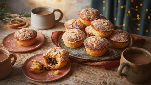 A plate of mince pies