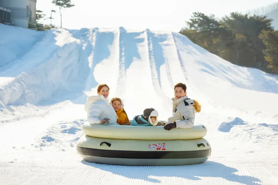 洪川大明SONO VIVALDIPARK滑雪度假村 - 冰雪樂園