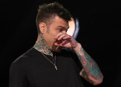 Fedez en el programa italiano 'Belve', emitido el 9 marzo de 2024.