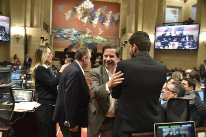 Juan Fernando Cristo ministro del Interior durante la sesión del Senado, en Bogotá, Colombia, el 2 de diciembre de 2024. 
 