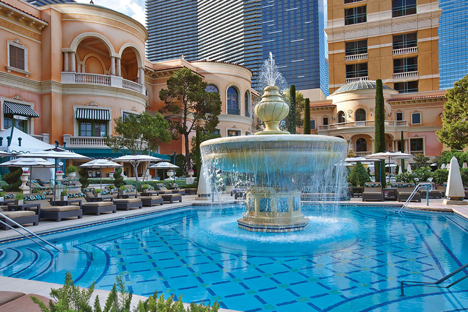 Bellagio outdoor pool