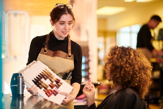 Foto de Salón de belleza para Salón Expresión